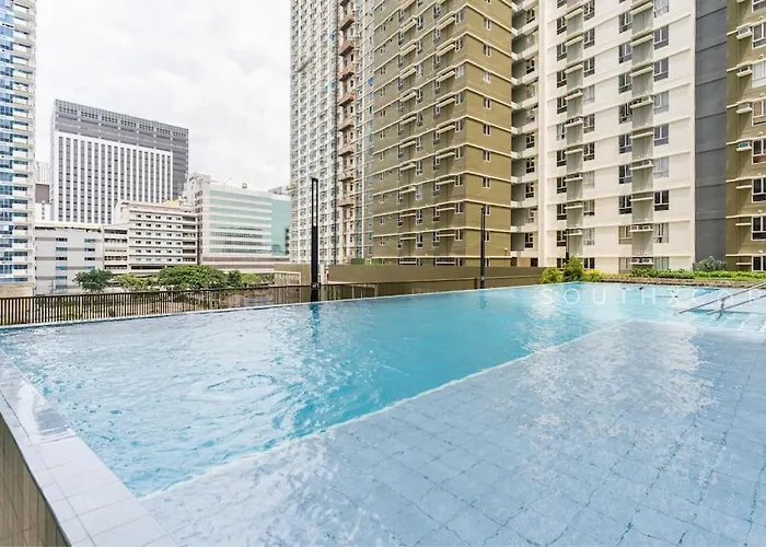 Furnished Designer In It Park With Amazing Mountain View, Fast Wifi, Netflix, Pool And